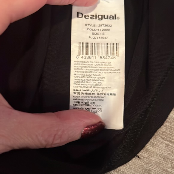 ๐ Desigual size S short sleeves pink and black too ๐ - Picture 9 of 9